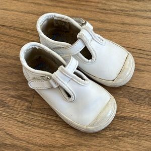 Keds size 4 leather Mary Jane walking shoe